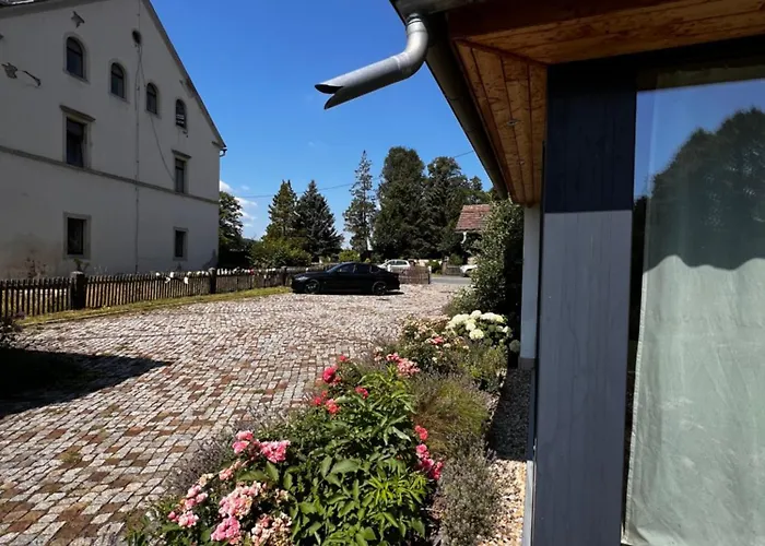 Schwarzer Kater بيت للعطل غروسشوناو