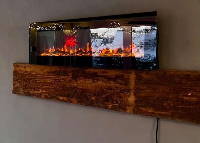 Schwarzer Kater بيت للعطل *