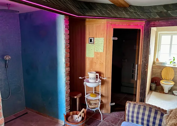 Schwarzer Kater بيت للعطل